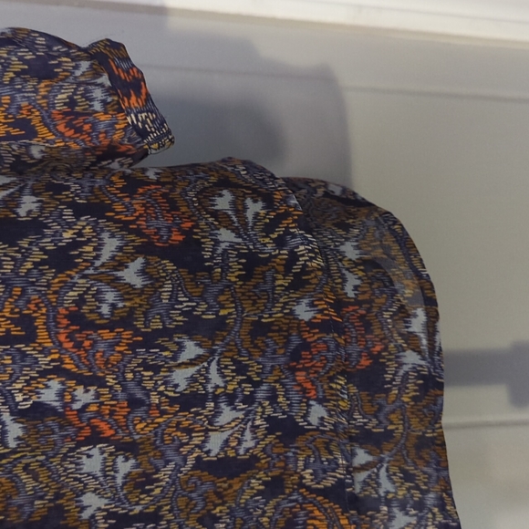 Cabi top - Picture 5 of 5